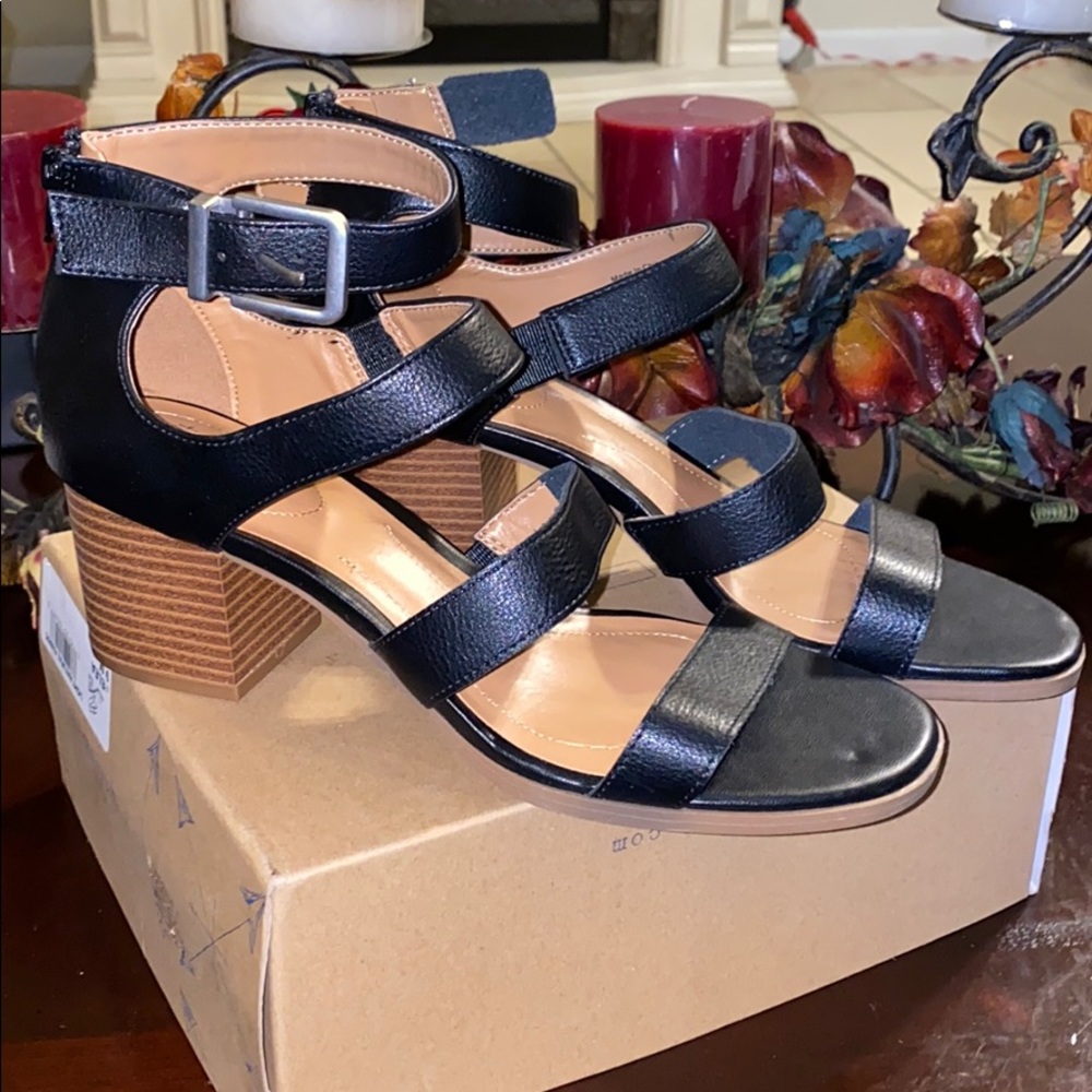 Style & Co Black Leather Heel Sandal Size 9 - Picture 2 of 4